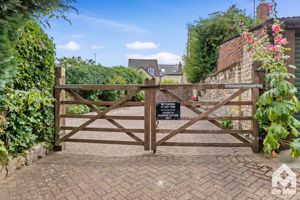 Photo 20- click for photo gallery